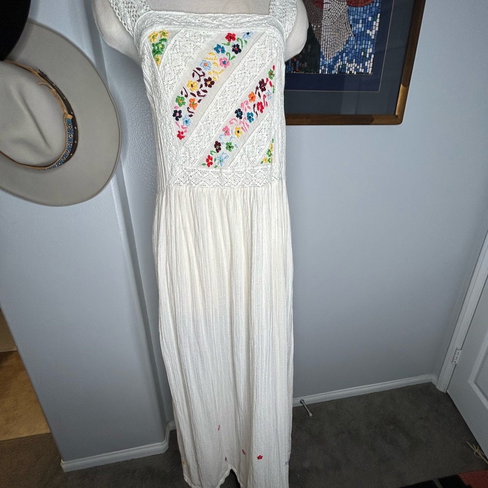 Embroidered Dress - Picture 13 of 13